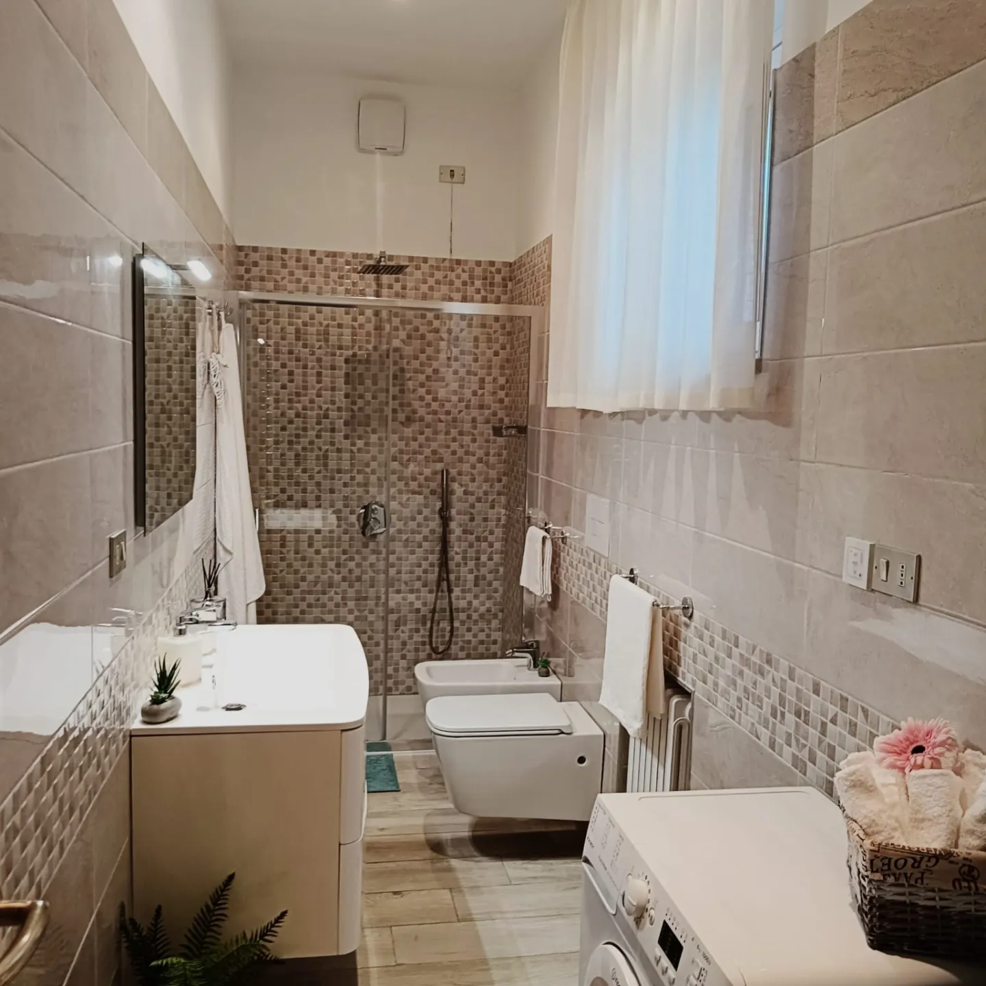 Bagno moderno e pulitissimo